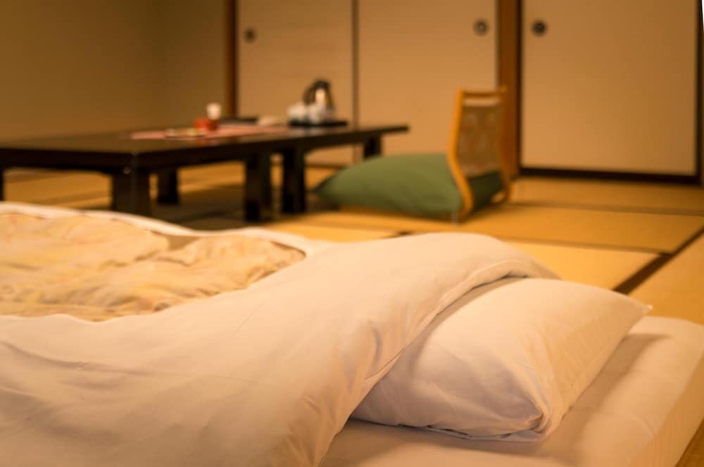和室10畳 (素泊まり) 客室0 | 松泉閣 花月