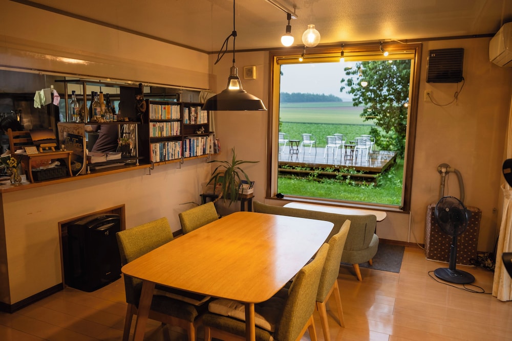 お部屋お任せ D 禁煙 (6歳以下宿泊不可) リビング エリア6 | 夕茜舎 (あかねやど)