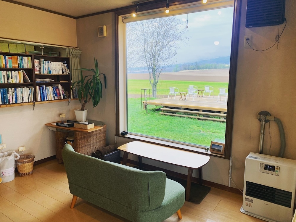 お部屋お任せ D 禁煙 (6歳以下宿泊不可) リビング エリア1 | 夕茜舎 (あかねやど)