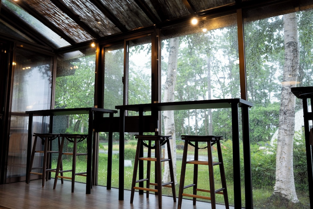 お部屋お任せ D 禁煙 (6歳以下宿泊不可) リビング エリア3 | 夕茜舎 (あかねやど)