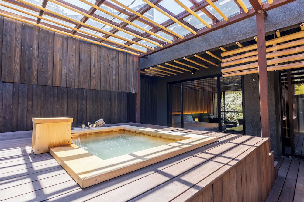 姫（HIME) 温泉露天風呂・内風呂付 禁煙 バスルーム1 | 金乃竹 仙石原 - 大人限定