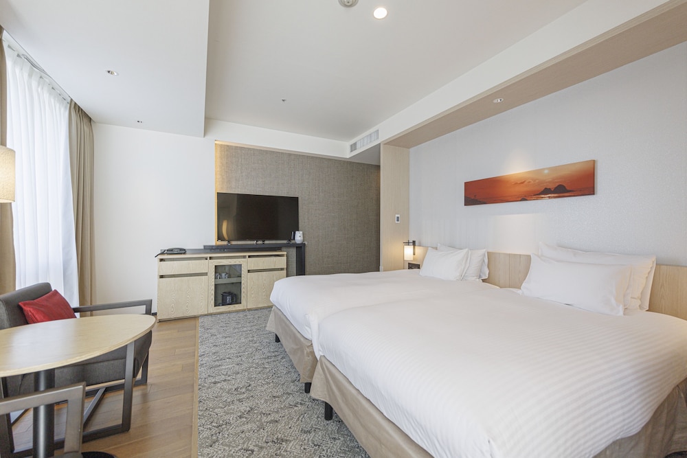 デラックスハリウッドツイン 禁煙 (3名利用) 38平米 客室5 | JR 九州ホテル ブラッサム新宿