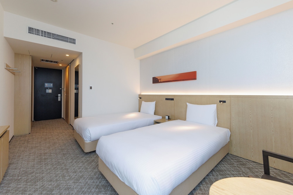 デラックス ツインルーム 禁煙 (3名利用) 30平米 客室4 | JR 九州ホテル ブラッサム新宿