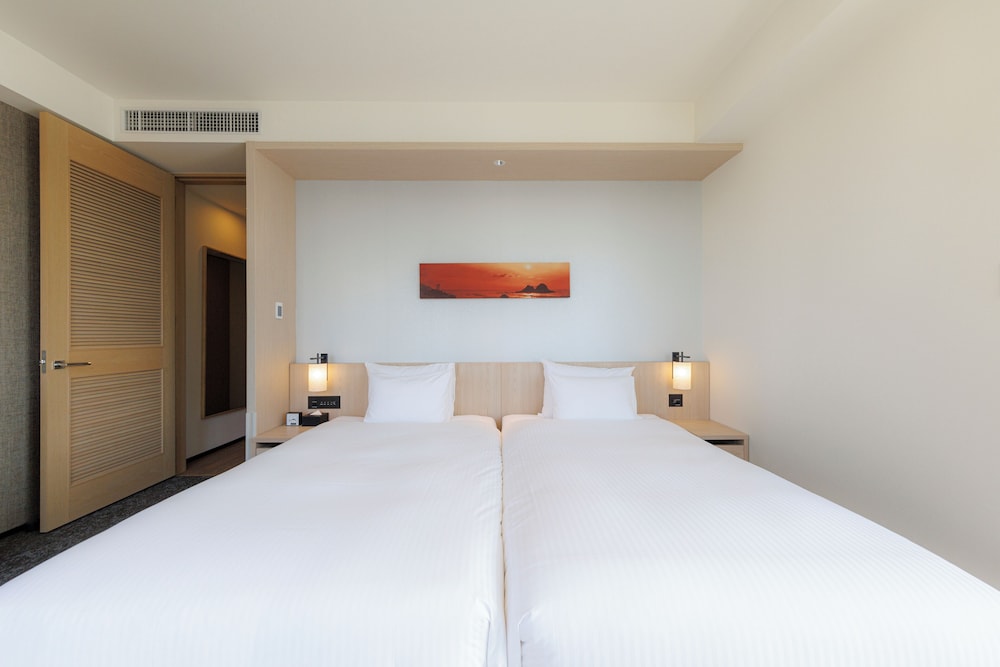 デラックスハリウッドツイン 禁煙 (3名利用) 38平米 客室3 | JR 九州ホテル ブラッサム新宿