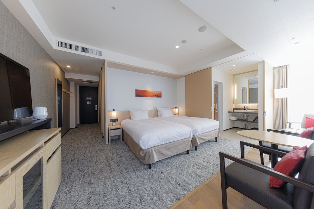 デラックスハリウッドツイン 禁煙 (3名利用) 38平米 客室2 | JR 九州ホテル ブラッサム新宿