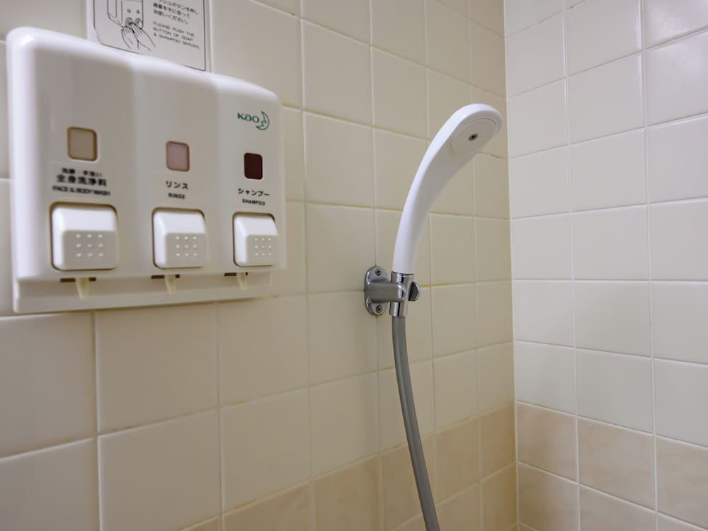 スタンダード ダブルルーム 禁煙 バスルーム1 | 伊賀上野シティ ホテル