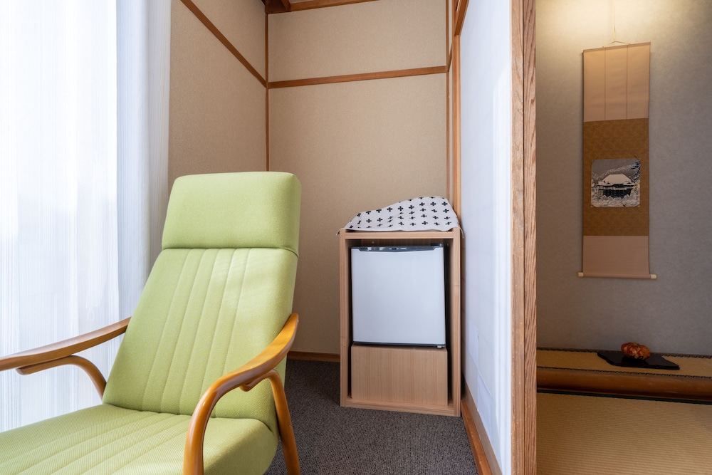 和室 8畳 禁煙 客室3 | 緑風荘