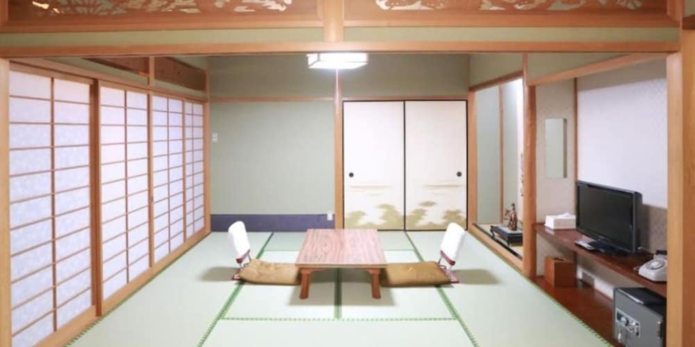 和室 14畳 | 高雄観光ホテル