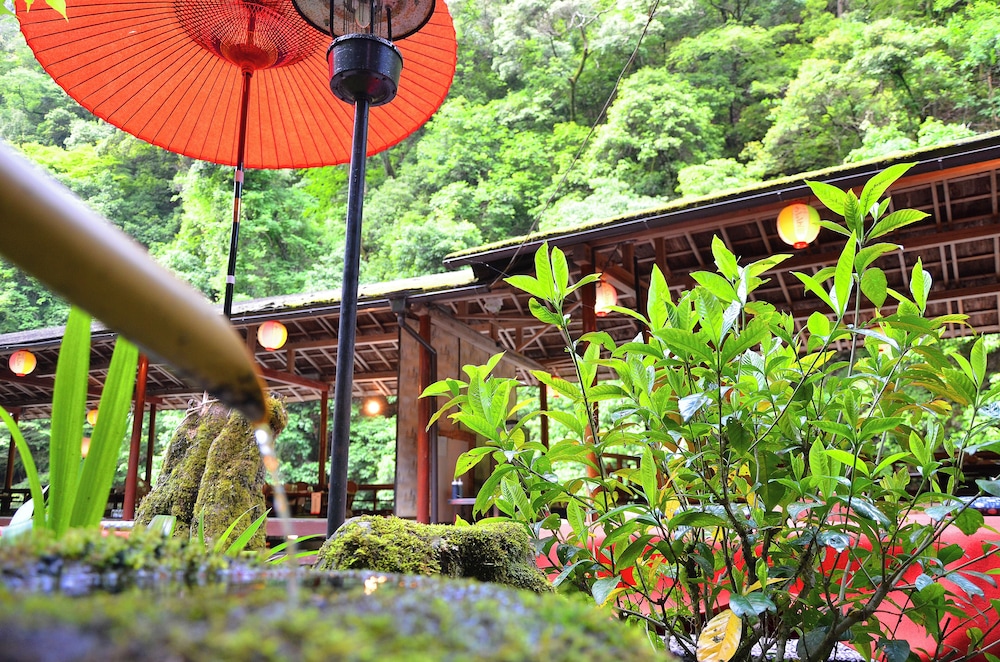 和室 10畳 バルコニーからの眺望0 | 高雄観光ホテル