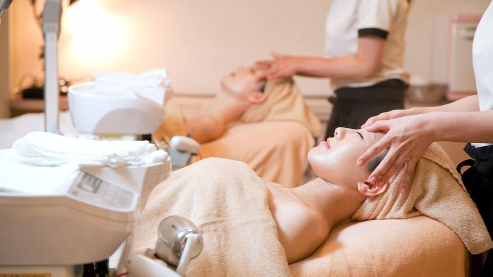 スパ トリートメント1 | ホテル サンバリーアネックス