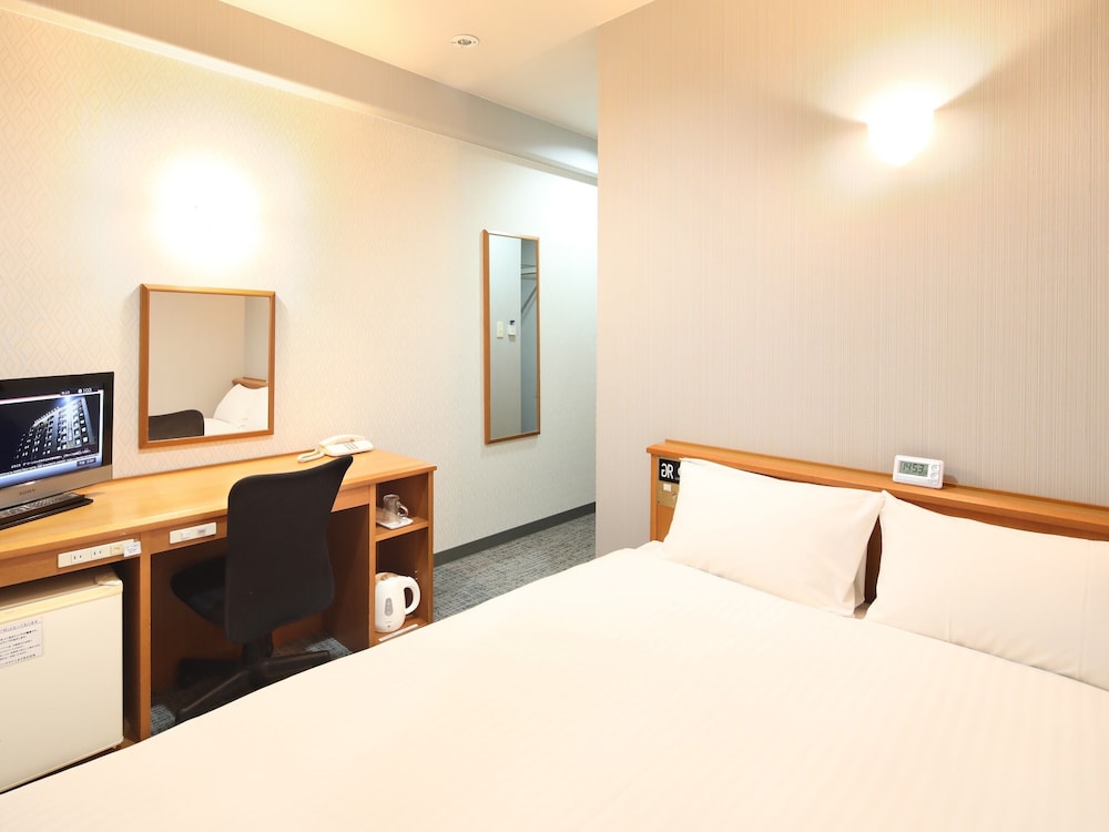 ダブルルーム 禁煙 | グリーンリッチホテルあそ熊本空港 人工温泉・二股湯の華