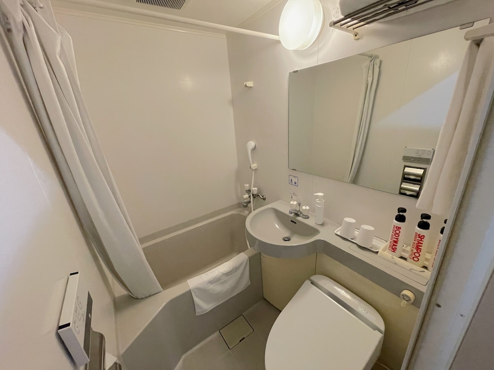 ダブルルーム 禁煙 バスルーム0 | グリーンリッチホテルあそ熊本空港 人工温泉・二股湯の華