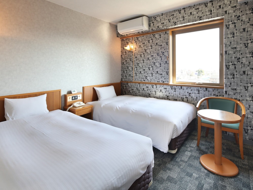 ツインルームB 禁煙 | グリーンリッチホテルあそ熊本空港 人工温泉・二股湯の華