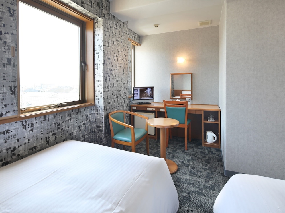 ツインルームB 禁煙 客室2 | グリーンリッチホテルあそ熊本空港 人工温泉・二股湯の華