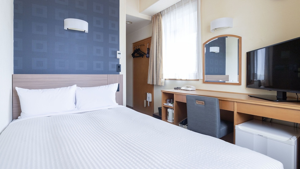 セミダブルルーム 禁煙 | ホテルクオーレ長崎駅前