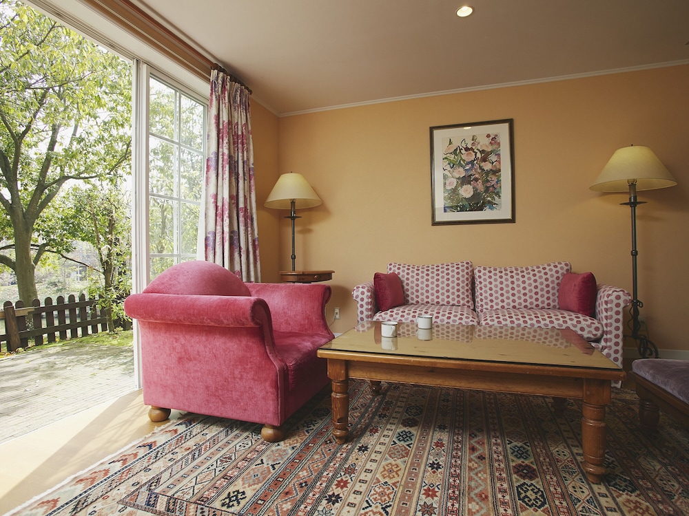 レイクサイドヴィラ 客室1 | フォレストヴィラ ハウステンボス