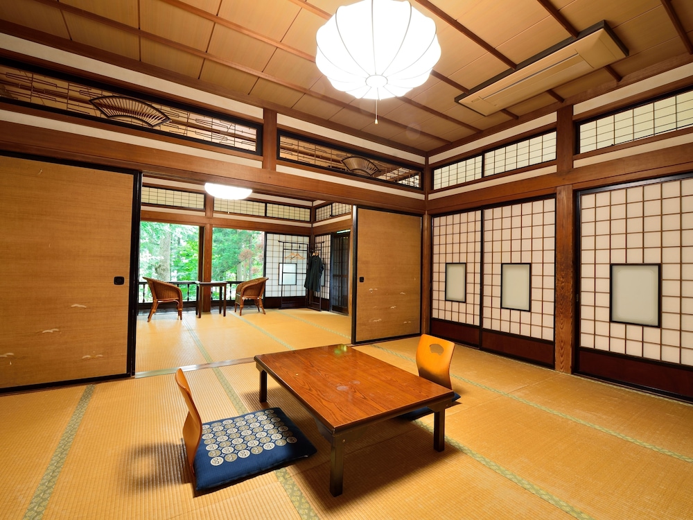 和室 (10畳+10畳)　 | 樅峰苑