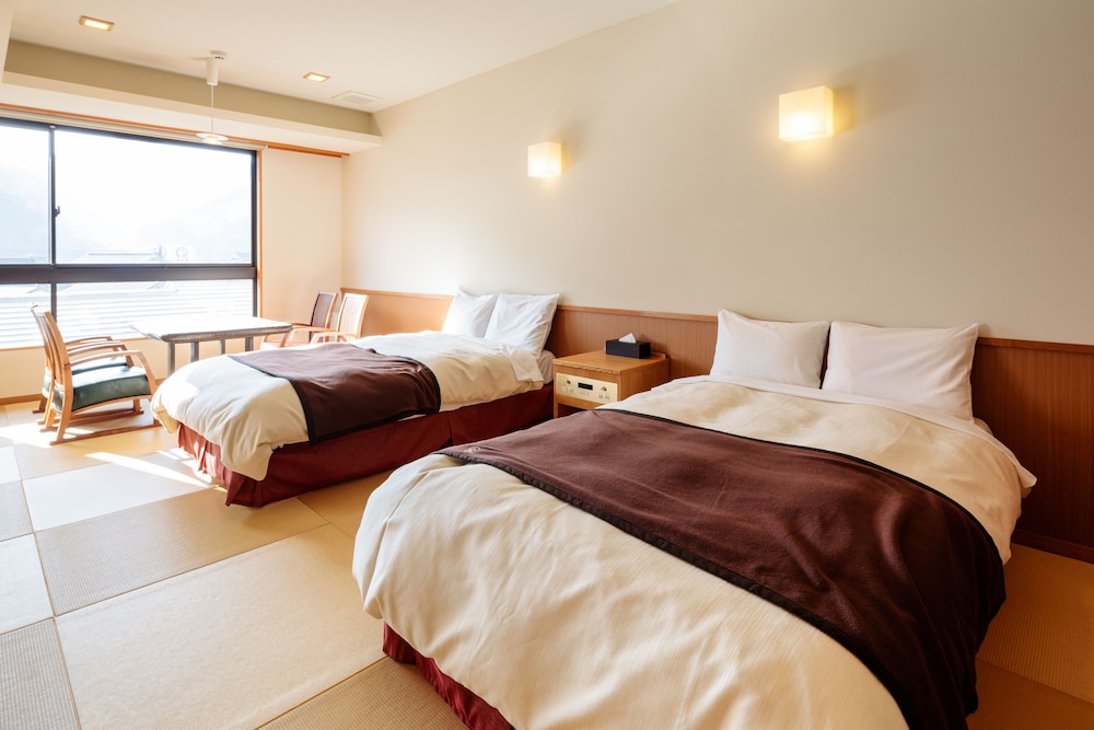 牡丹 客室3 | 美作三湯 湯郷温泉 季譜の里