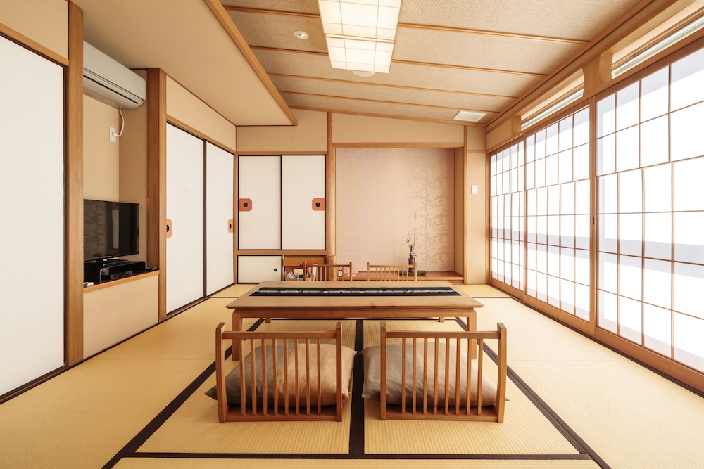 牡丹 客室1 | 美作三湯 湯郷温泉 季譜の里