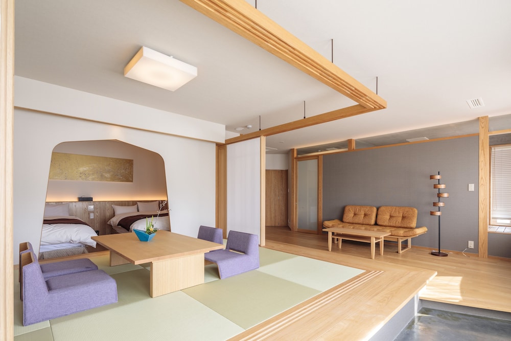 野路菊 客室3 | 美作三湯 湯郷温泉 季譜の里