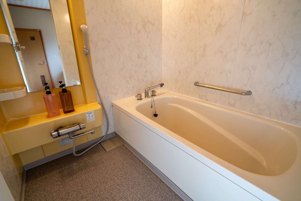 プライベートファミリールーム バスルーム0 | 飛騨高山ゲストハウス桜花