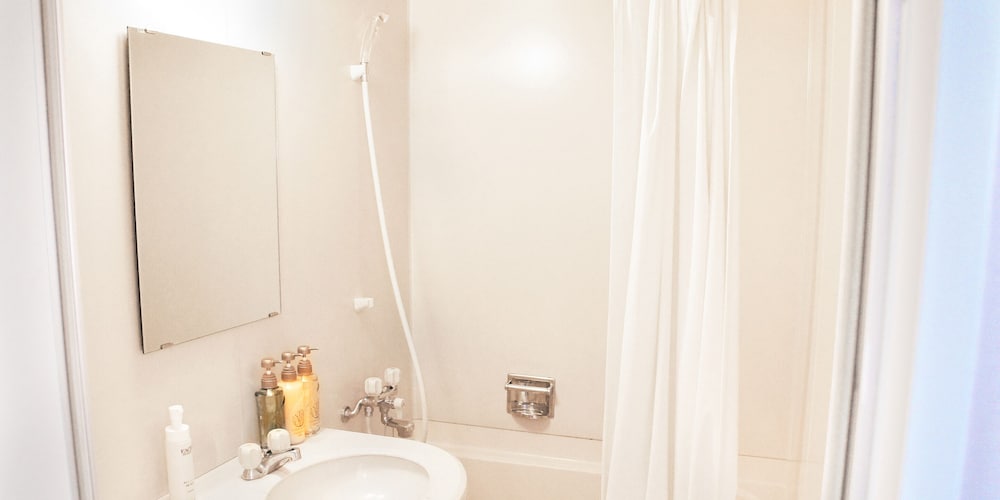 ダブルルーム禁煙 バスルーム1 | ホテルアベスト新安城駅前