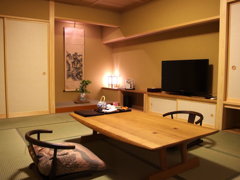 和室 展望 / 露天温泉付 客室2 | 下呂温泉 悠久の華