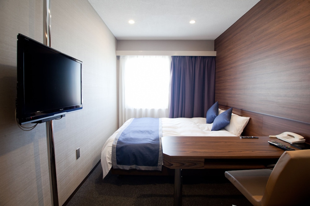スタンダード ダブルルーム 喫煙可 | ホテル イルクレド岐阜