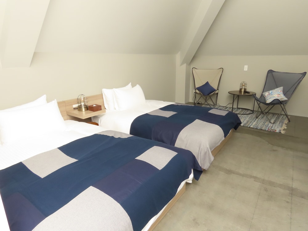 203 (禁煙)ペントハウスツイン(シャワーのみ) 客室1 | 大阪北港マリーナ HULL