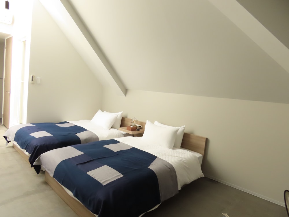 203 (禁煙)ペントハウスツイン(シャワーのみ) 客室4 | 大阪北港マリーナ HULL