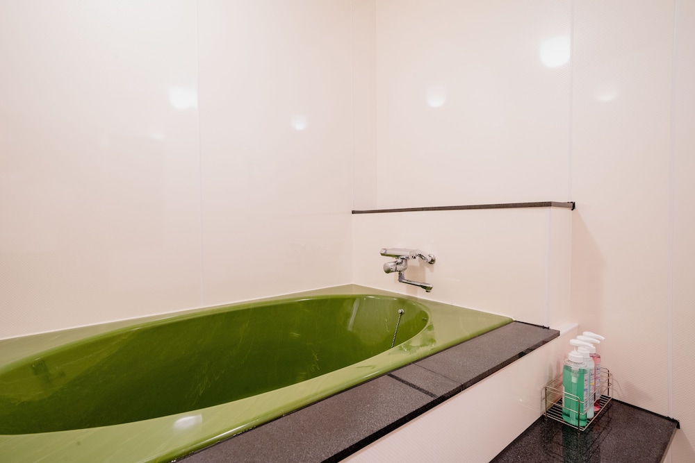 デラックス ツインルーム シングルベッド 2 台 バスルーム0 | ホテル パゴダ