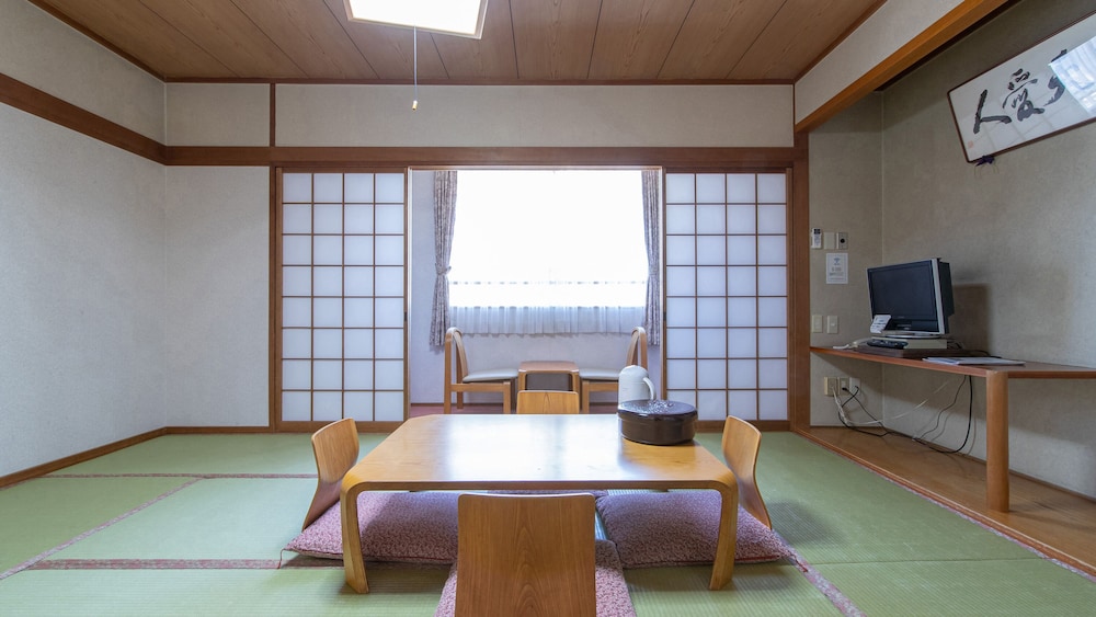 トラディショナル ルーム 客室2 | アクアガーデンホテル福丸