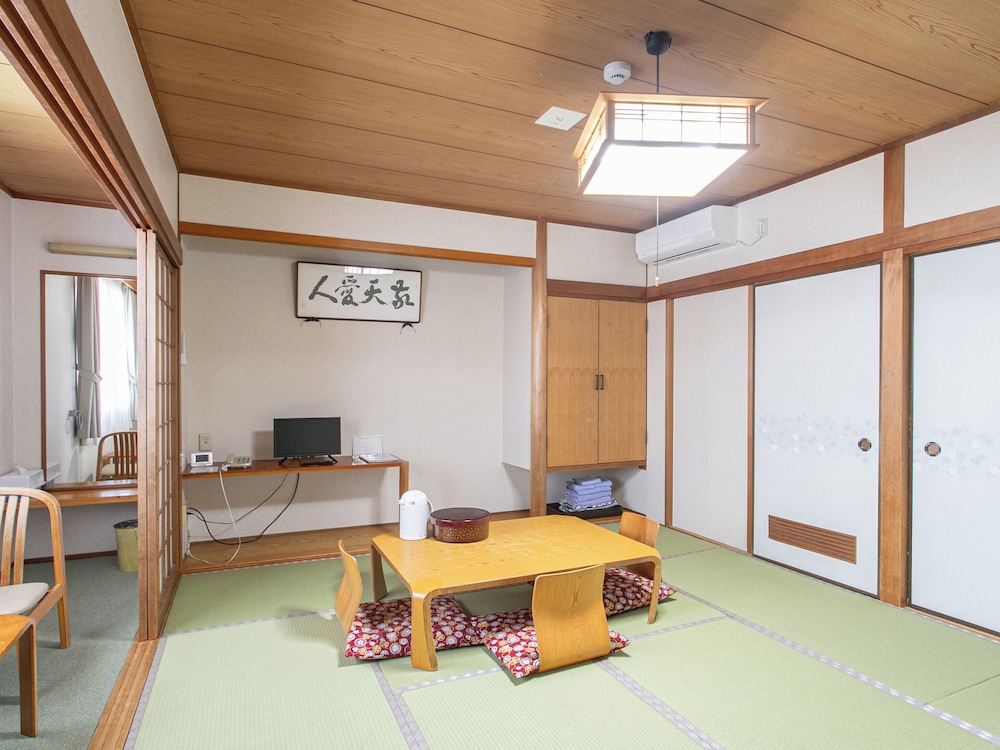 トラディショナル ルーム 客室15 | アクアガーデンホテル福丸