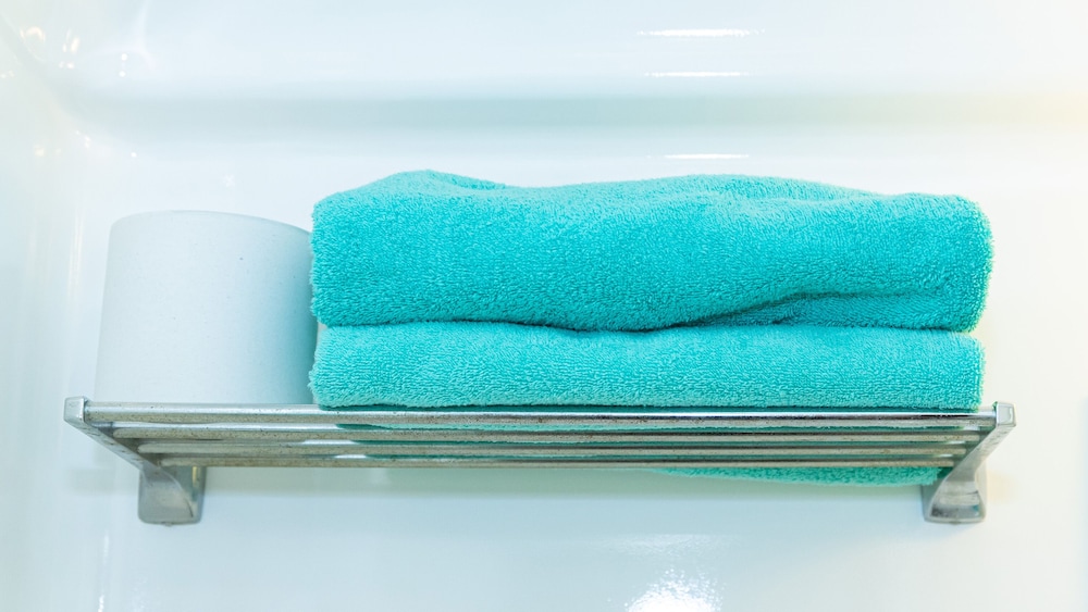 クラシック 4 人部屋 禁煙 客室9 | アクアガーデンホテル福丸