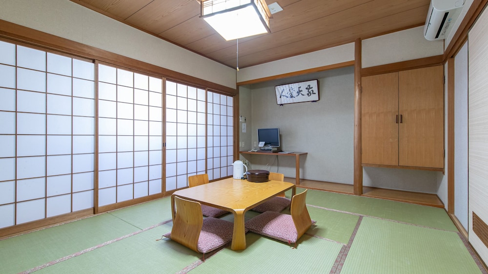 トラディショナル ルーム 客室3 | アクアガーデンホテル福丸