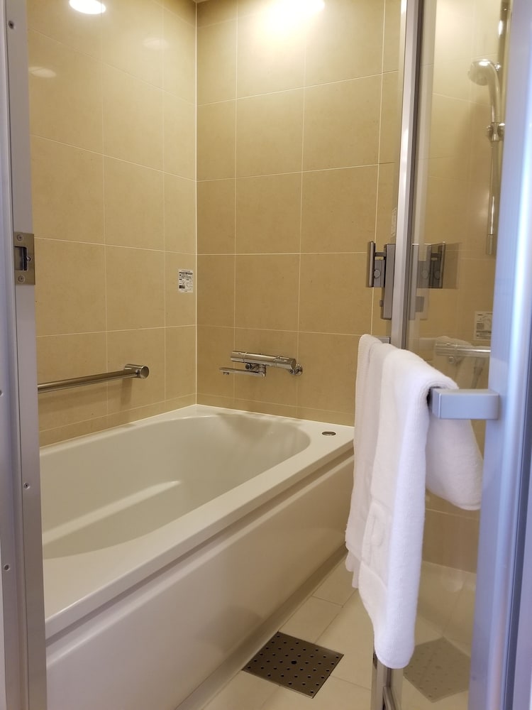 プレミアムツインルーム 桜島ビュー 禁煙 深めの浴槽0 | ソラリア西鉄ホテル鹿児島