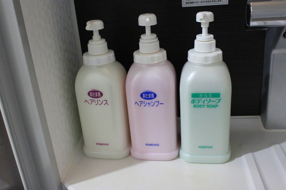 デラックス アパートメント 2 ベッドルーム バスルームの設備0 | 鶴アパートメント