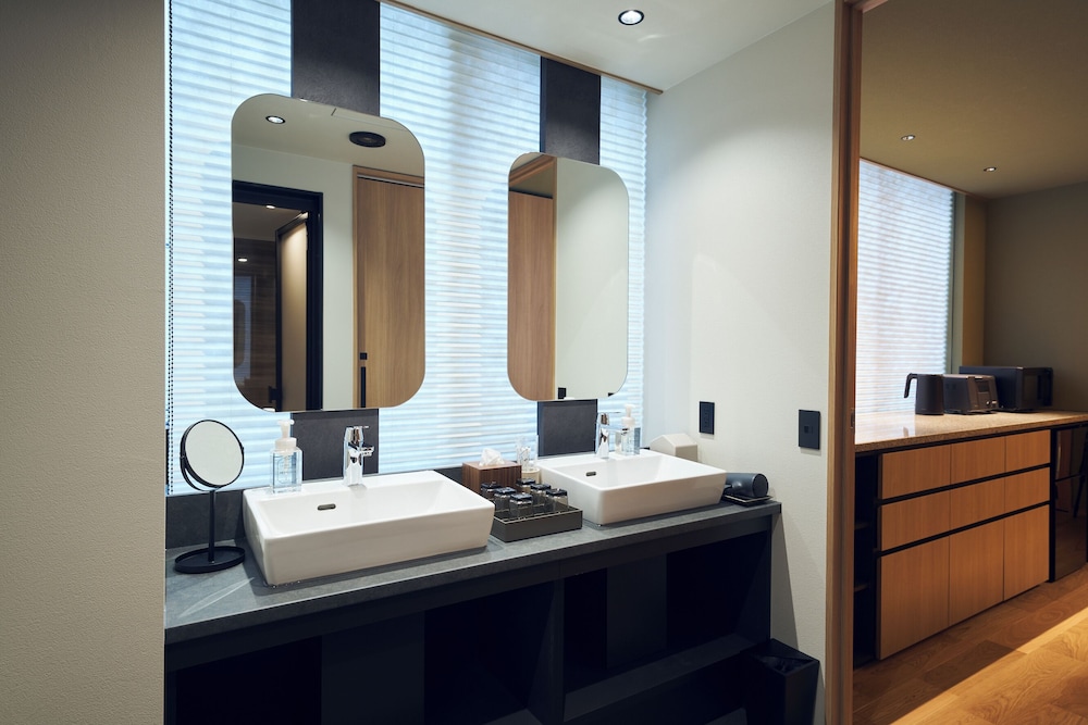 和風アパートメント 2 ベッドルーム キッチン バスルーム2 | UCHIWA STAY Osaka NAMBA