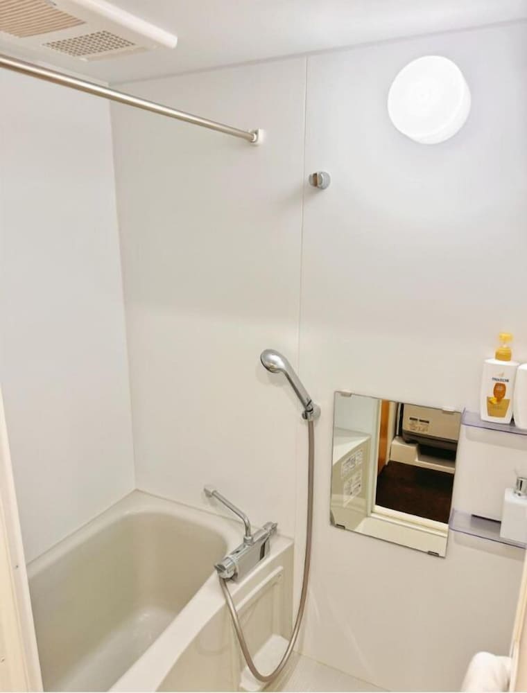 スタンダード トリプルルーム バスルーム2 | YM Hotel-Sugamo