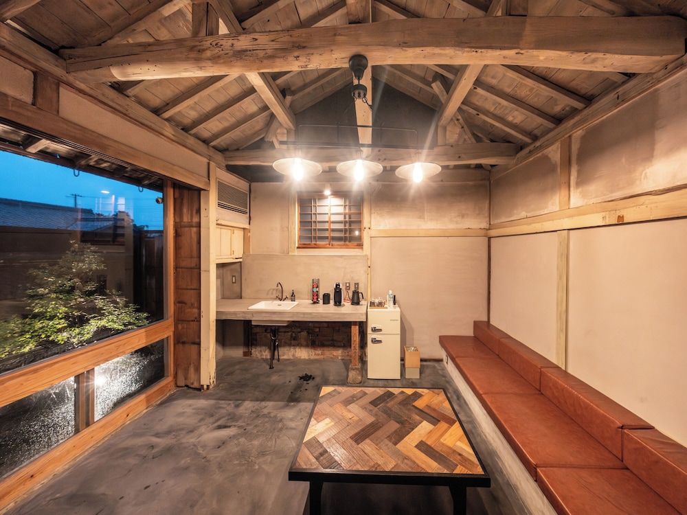 植松302 部屋貸し 禁煙(フロント施設から60m) | Kominka NOIE