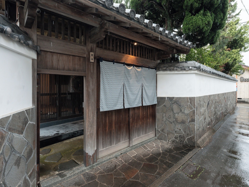 園部201 部屋貸し 禁煙(フロント施設に隣接) 客室2 | Kominka NOIE