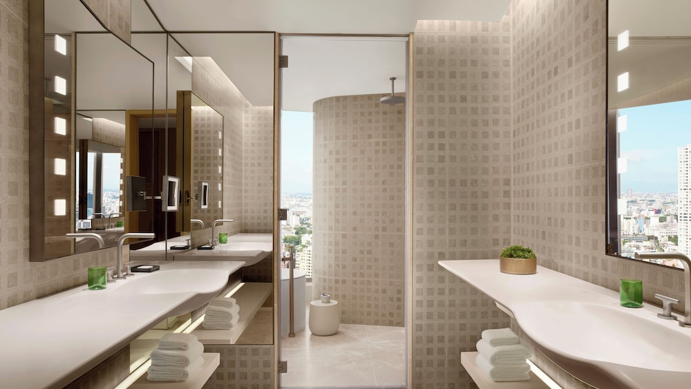 プレミアム スイート ダブルベッド 2 台 バスルーム1 | JWマリオット・ホテル東京