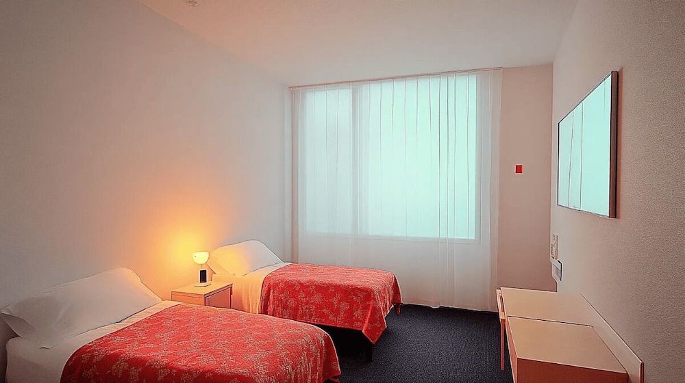 ベーシック ツインルーム | Nagoya Premium Hotel