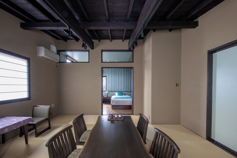 別邸 [露天風呂付]黒梅・璃寛・二藍 - Kuroume or Rikan or Futaai 禁煙 客室2 | 笛吹川温泉坐忘