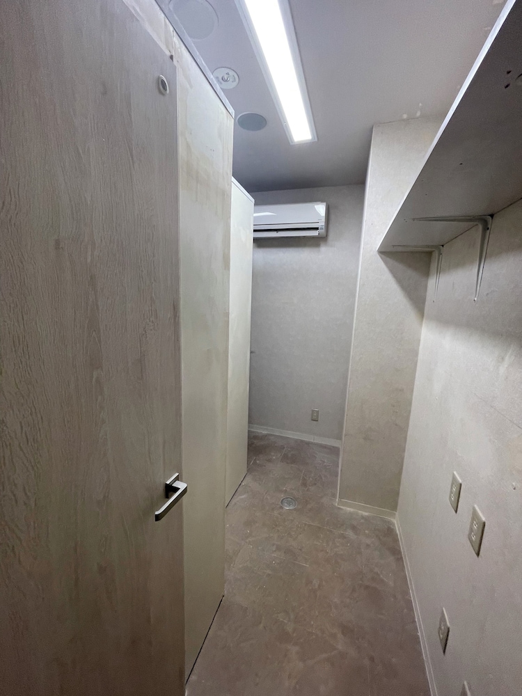 廊下1 | Phoenix Inn