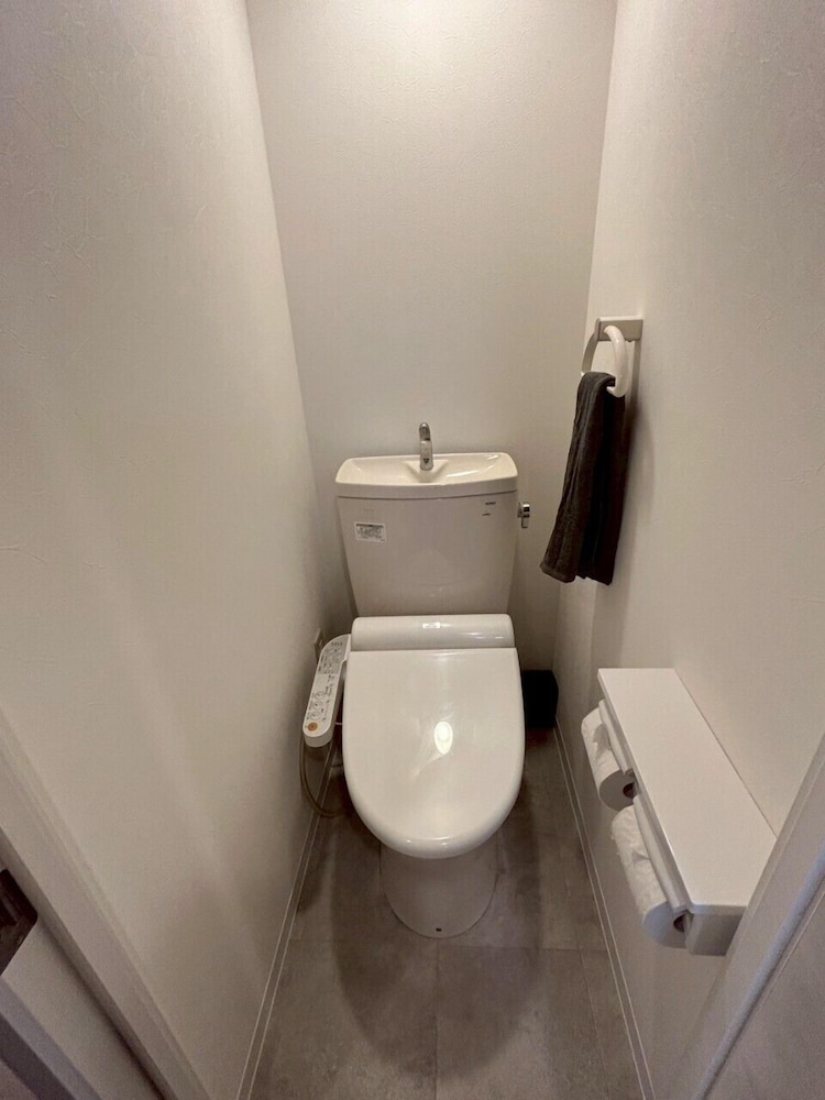 ベーシック アパートメント バスルーム1 | GuestHouseAQUA101