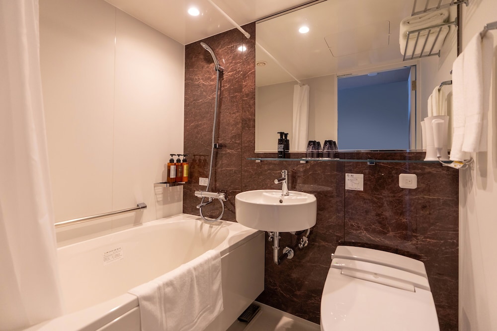 スタンダード ツインルーム バスルーム0 | HOTEL R9 Premium 川俣駅前