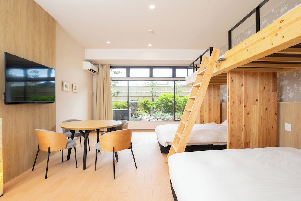 スーペリア 4 人部屋 客室4 | UDONnaHOTEL琴平