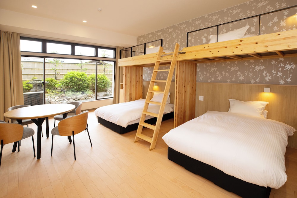 スーペリア 4 人部屋 客室3 | UDONnaHOTEL琴平