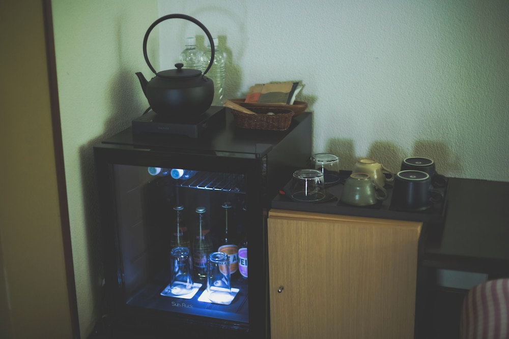 ツインルーム リバービュー 客室の設備とサービス0 | こもれびの宿 明徳庵